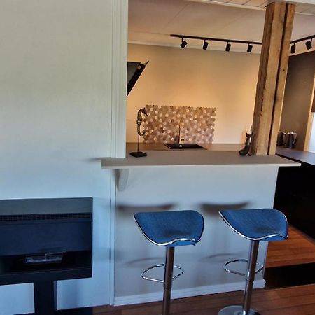 Thewhales Apartment อัมเดเนส ภายนอก รูปภาพ
